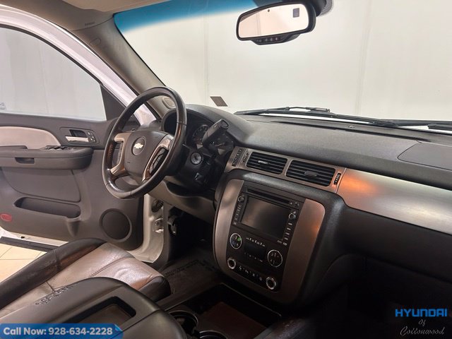 Used 2007 Chevrolet Suburban LT w/ LT Preferred Equipment Group AWD/4WD image 32