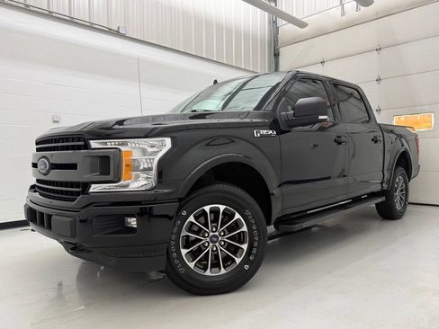 Used 2018 Ford F150 XLT w/ Equipment Group 302A Luxury AWD/4WD image 4