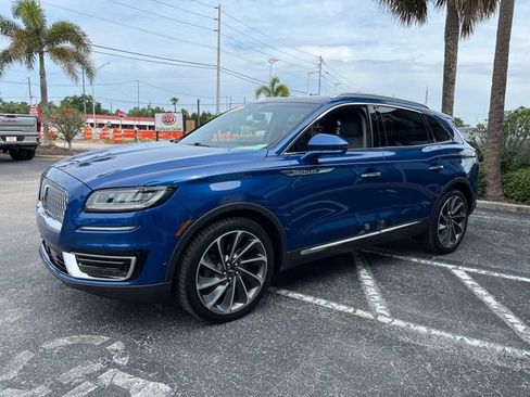 Used 2020 Lincoln Nautilus Reserve w/ Equipment Group 201A FWD image 3