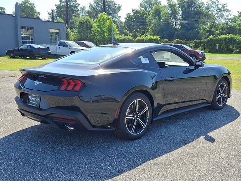 New 2025 Ford Mustang Coupe image 3