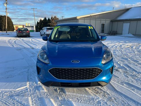 Used 2021 Ford Escape SE image 8