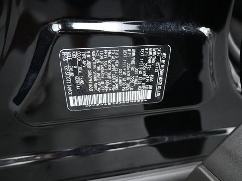 Used 2023 Nissan Rogue SV FWD image 9