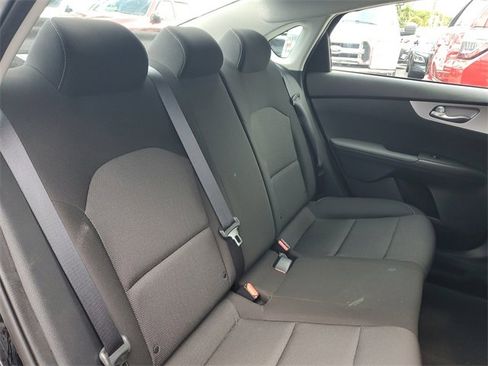 Used 2023 Kia Forte LXS image 17