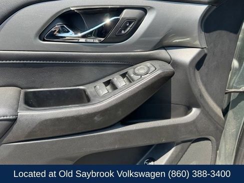 Used 2023 Chevrolet Traverse LT w/ Midnight/Sport Edition AWD/4WD image 35
