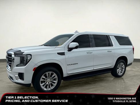 Used 2022 GMC Yukon XL SLT w/ SLT Luxury Package AWD/4WD image 2