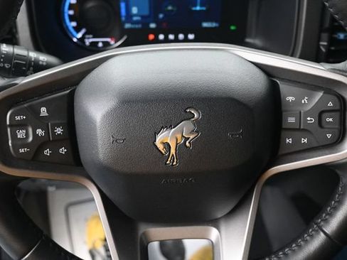 Certified 2024 Ford Bronco Wildtrak AWD/4WD image 10