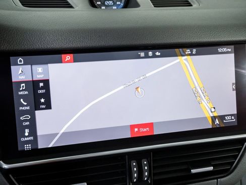 Used 2021 Porsche Cayenne Coupe image 15