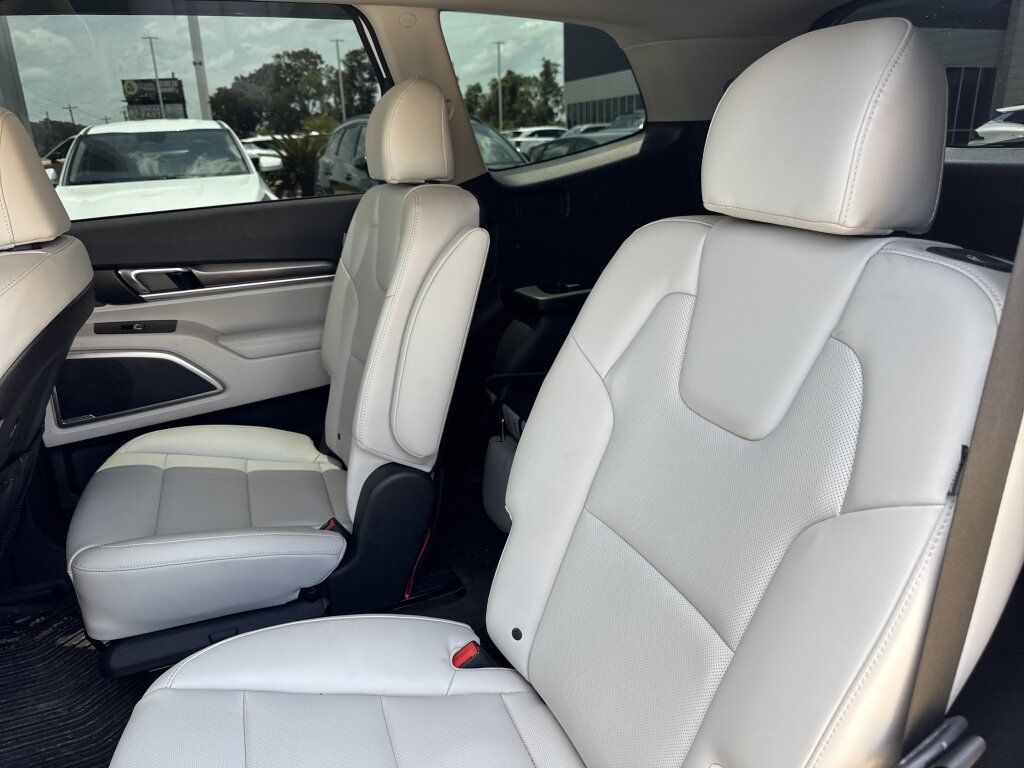 Certified 2024 Kia Telluride S w/ S Sunroof Package FWD image 31