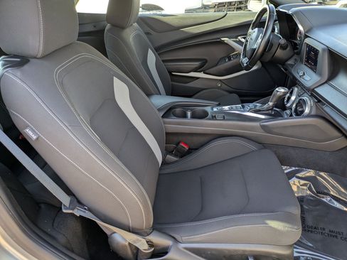 Certified 2023 Chevrolet Camaro LT image 27