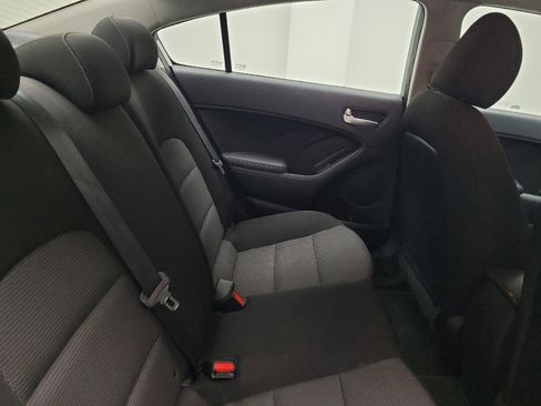 Used 2018 Kia Forte LX image 19