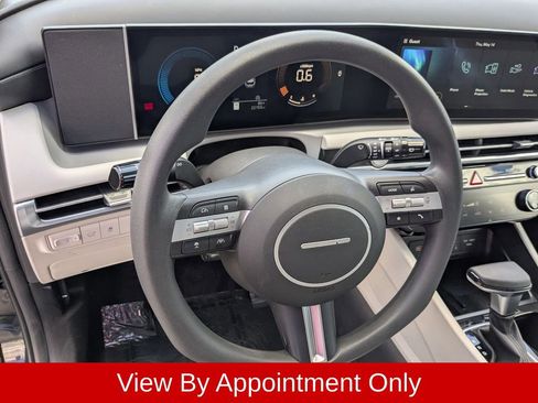 Used 2025 Hyundai Tucson SEL FWD image 23