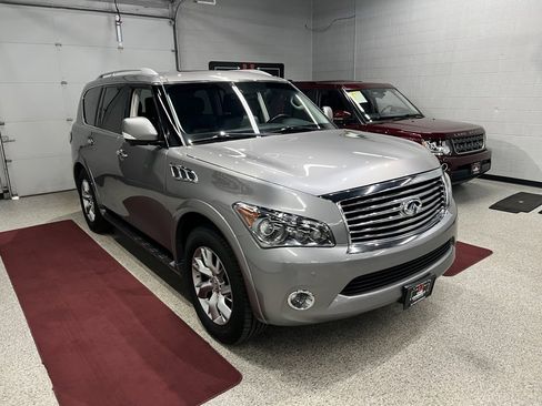 Used 2011 INFINITI QX56 4WD w/ Theater Pkg image 8