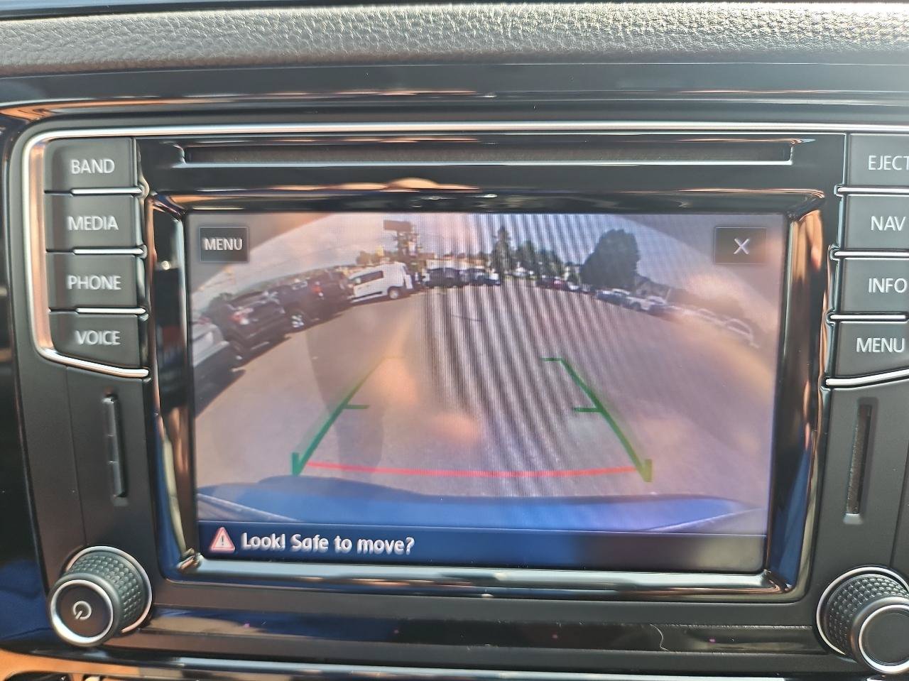 Used 2017 Volkswagen Jetta SEL FWD image 31