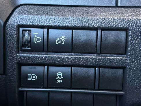 Used 2025 Toyota Tacoma SR RWD image 33