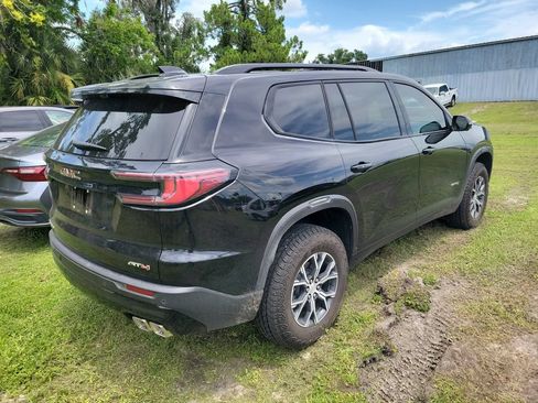Used 2026 GMC Acadia AT4 w/ Luxury Package AWD/4WD image 3