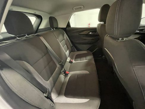 Used 2025 Chevrolet TrailBlazer LS FWD image 21