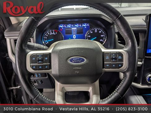 Used 2022 Ford Expedition XLT image 23