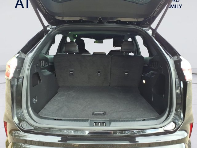 Used 2024 Ford Edge ST-Line AWD/4WD image 8