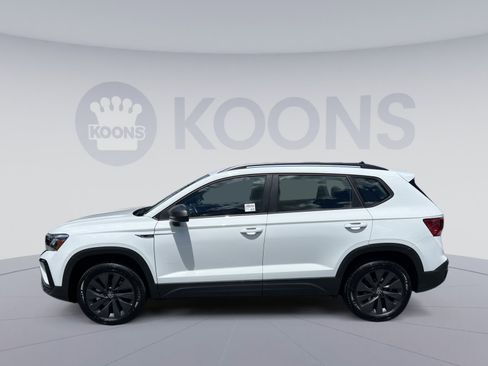 Used 2024 Volkswagen Taos S FWD image 2