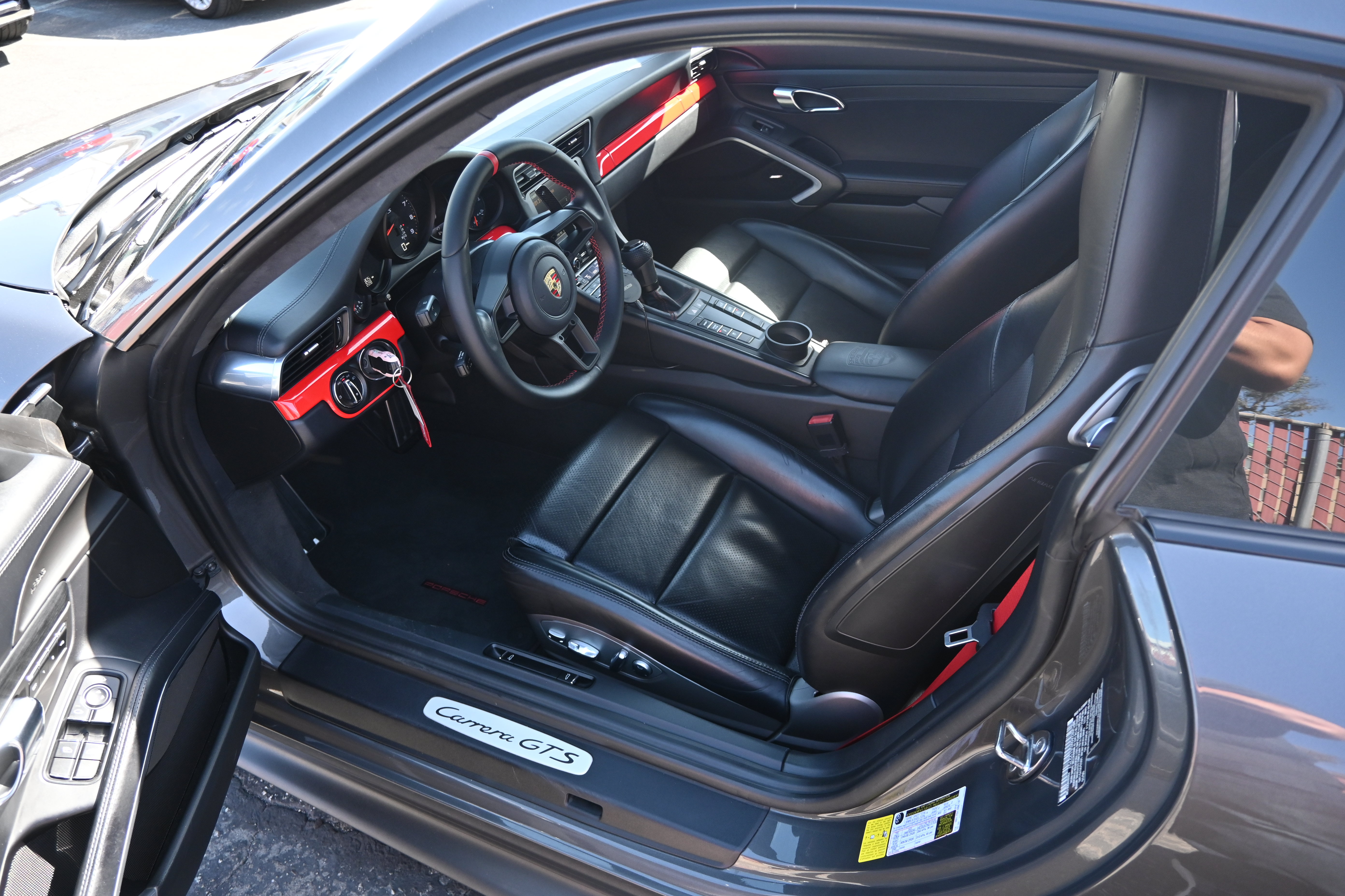 Used 2016 Porsche 911 Carrera GTS RWD image 38