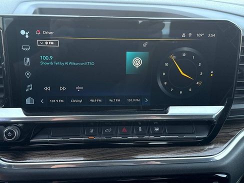 Used 2024 Chevrolet Silverado 2500 LT image 13