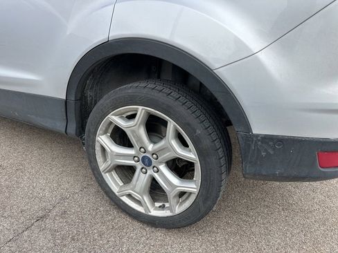 Used 2019 Ford Escape Titanium w/ U9j03 - Titanium Tow Package image 16