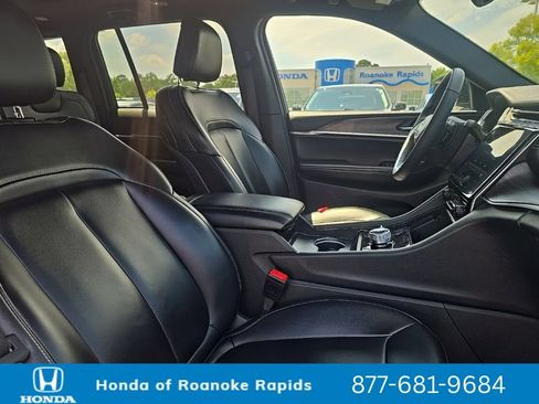 Used 2024 Jeep Grand Cherokee Limited 4xe AWD/4WD image 14
