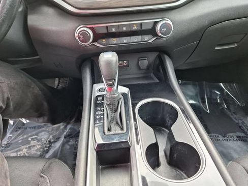 Used 2024 Nissan Altima 2.5 SV FWD image 23