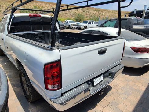Used 2004 Dodge Ram 1500 Truck SLT w/ Trailer Tow Group RWD image 4