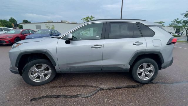 Used 2025 Toyota RAV4 XLE AWD/4WD image 5