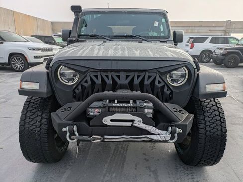 Used 2019 Jeep Wrangler Unlimited Sport image 8