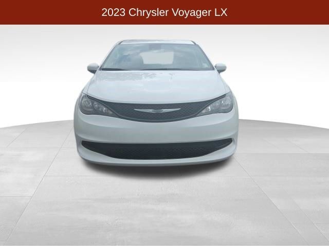 Used 2023 Chrysler Voyager LX FWD image 2