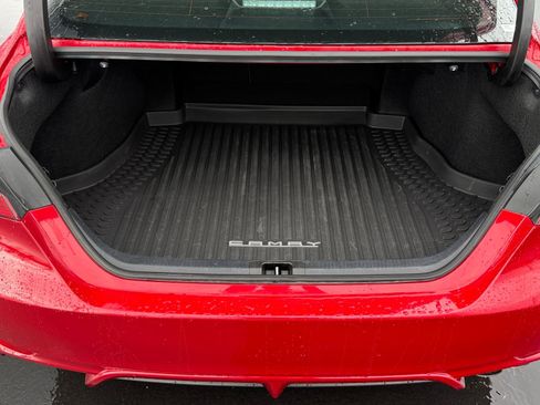 Used 2024 Toyota Camry SE image 24