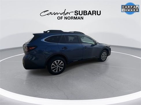 Certified 2022 Subaru Outback Premium image 3