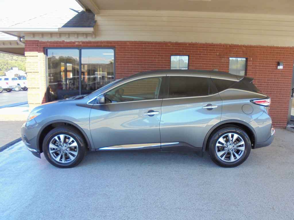 Used 2017 Nissan Murano SV FWD image 1