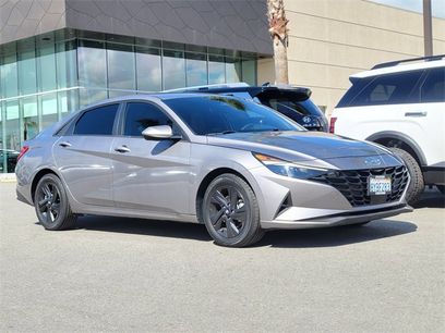 Used 2022 Hyundai Elantra SEL w/ Convenience Package