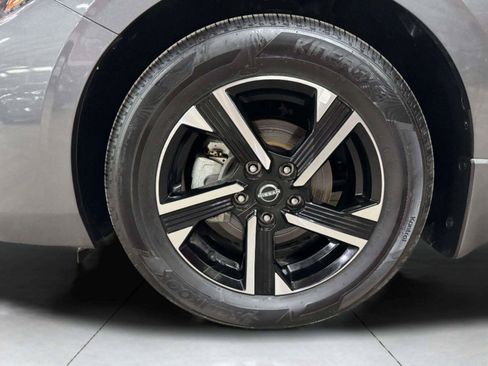Used 2025 Nissan Sentra SV w/ All-Weather Package FWD image 32