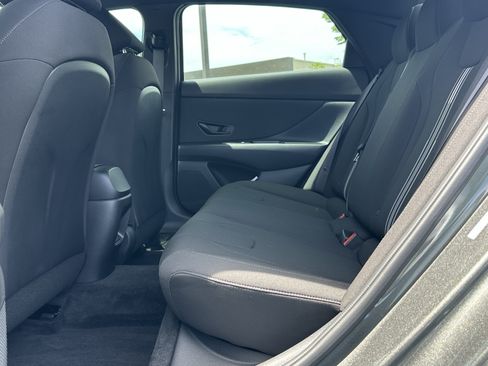 Used 2025 Hyundai Elantra Sport FWD image 19