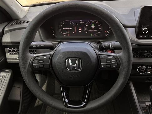 Used 2025 Honda Accord LX image 13