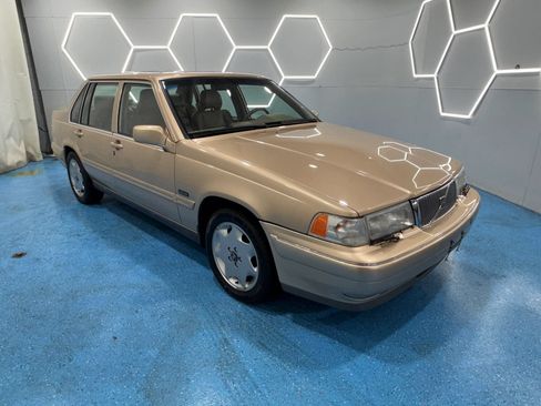 Used 1996 Volvo 960 Sedan RWD image 14