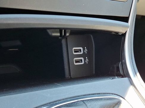 Used 2017 Ford Edge Titanium w/ Equipment Group 301A AWD/4WD image 25
