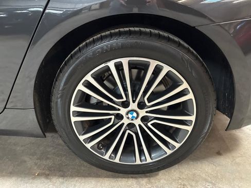 Used 2019 BMW 530i xDrive AWD/4WD image 6