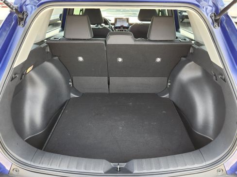 Certified 2022 Toyota Corolla Cross LE image 9