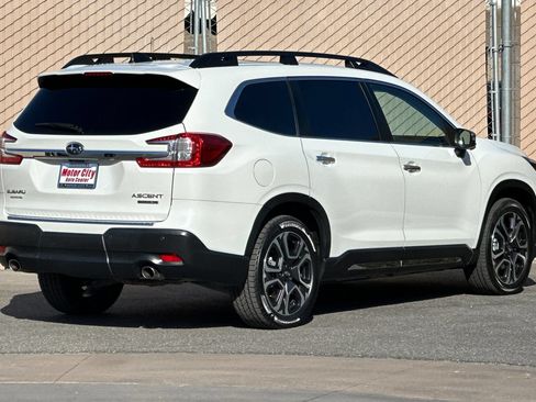 Used 2023 Subaru Ascent Touring AWD/4WD image 4