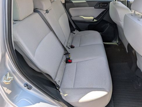 Used 2017 Subaru Forester 2.5i Premium w/ Protection Package #1 AWD/4WD image 5
