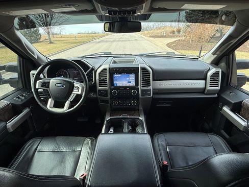 Used 2017 Ford F250 Lariat w/ Lariat Ultimate Package image 13