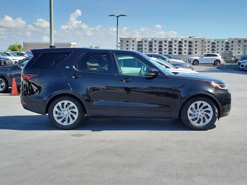 Used 2025 Land Rover Discovery S AWD/4WD image 7