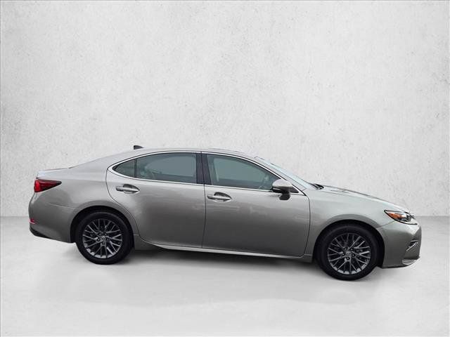 Used 2018 Lexus ES 350 w/ Navigation System Package FWD image 4