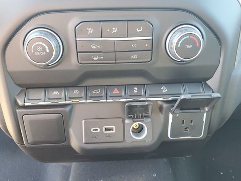 New 2026 Chevrolet Silverado 1500 Custom Trail Boss w/ LPO, Dark Essentials Package image 25