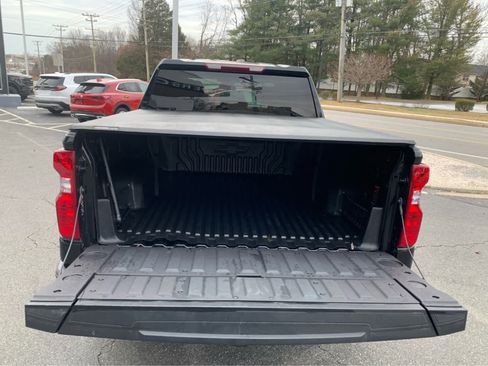 Certified 2025 Chevrolet Silverado 1500 Custom w/ Turbomax Blackout Package image 5
